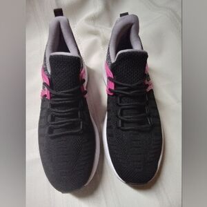 Women's Black and Pink Athletic Shoes